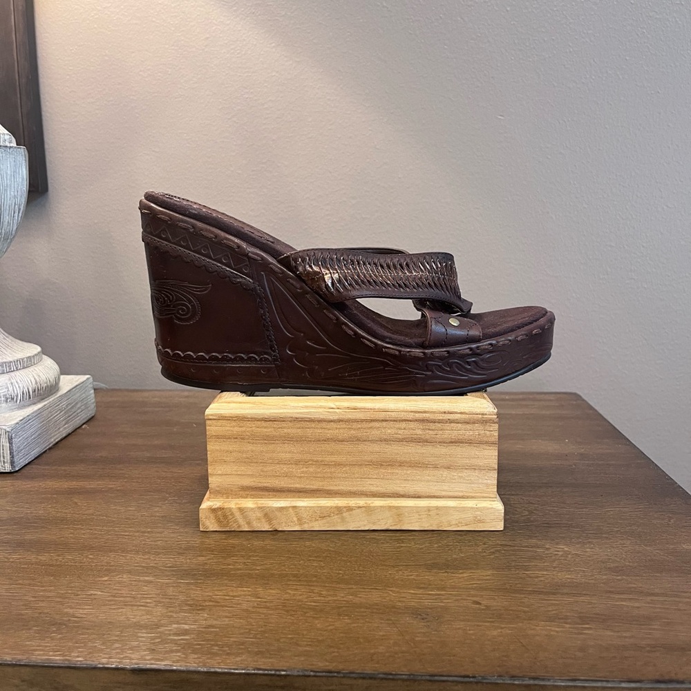ALDO Etched Distressed Leather Mule Wedge Sandal Size 8